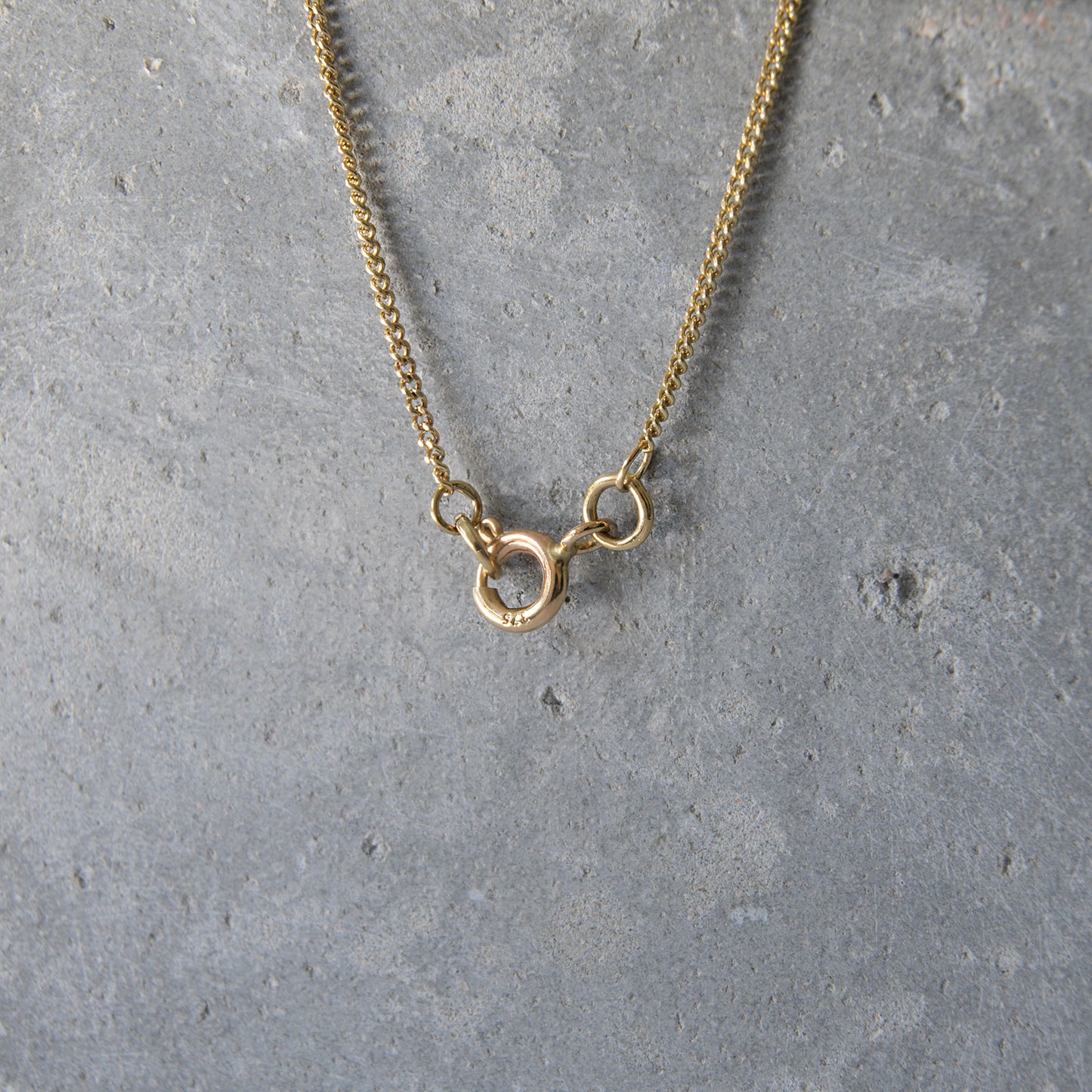 9ct Yellow Gold Star & Labradorite Necklace