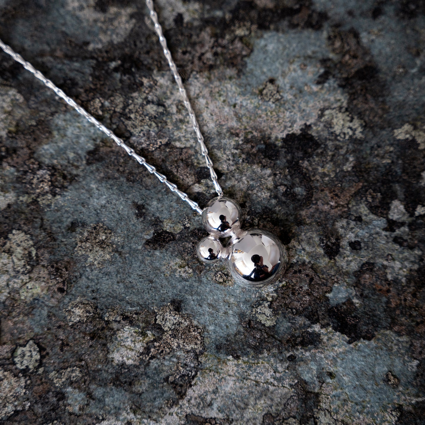 Kando Pendant