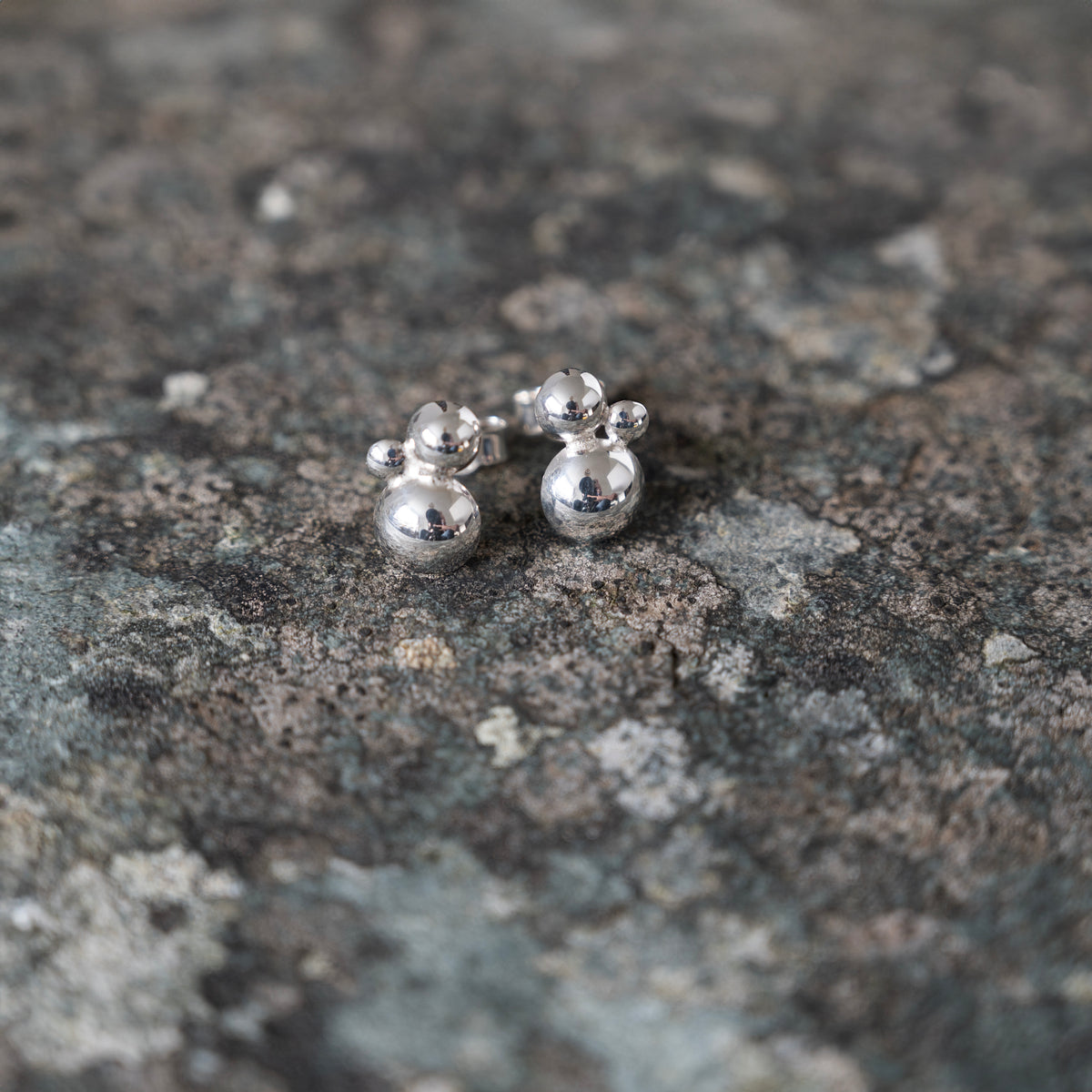 Kando Stud Earrings