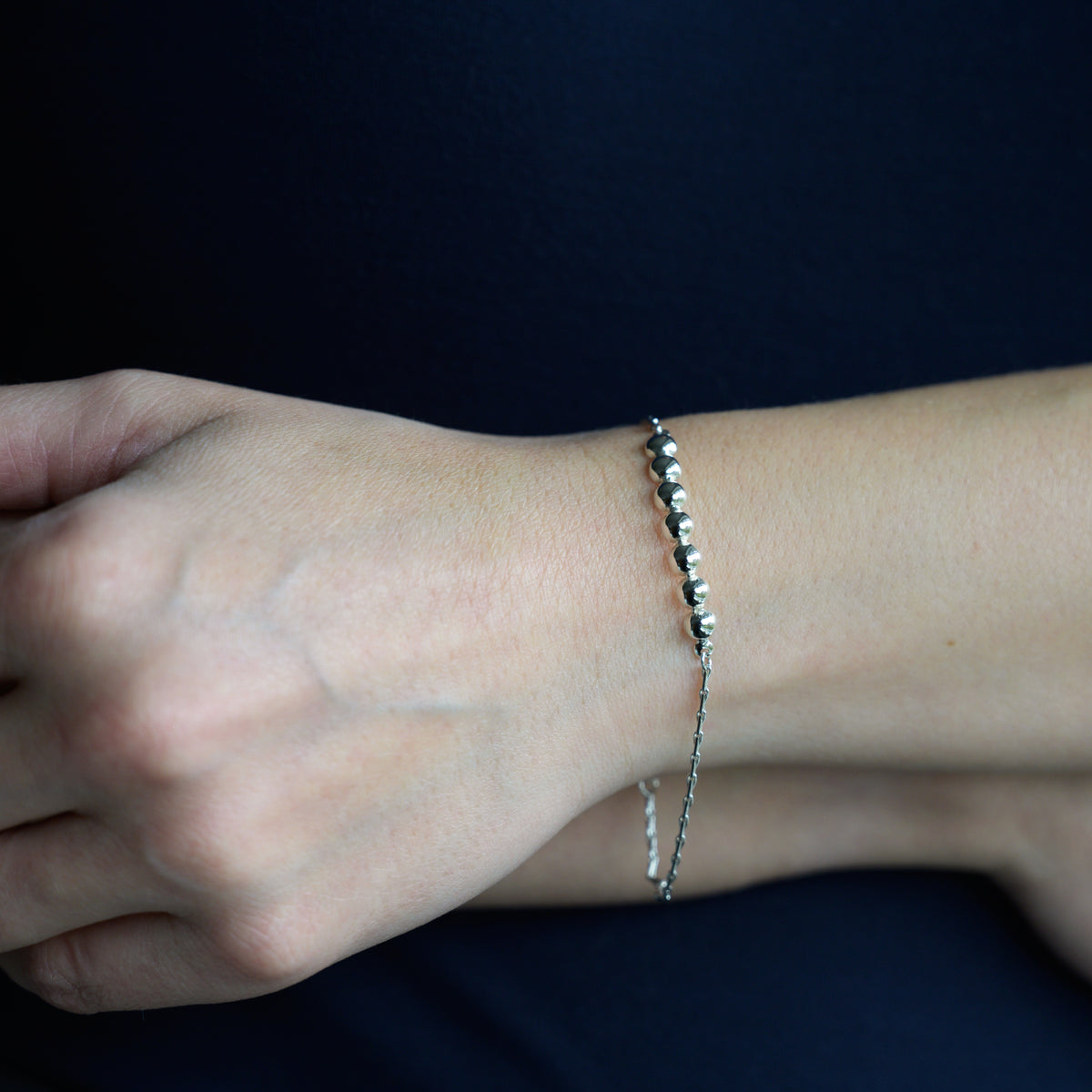 Kando Linear Bracelet