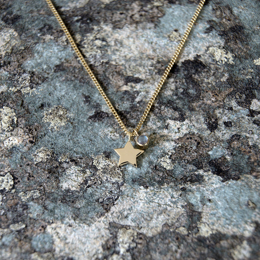 9ct Yellow Gold Star & Labradorite Necklace