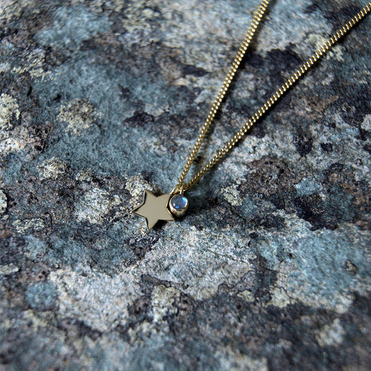 9ct Yellow Gold Star & Labradorite Necklace