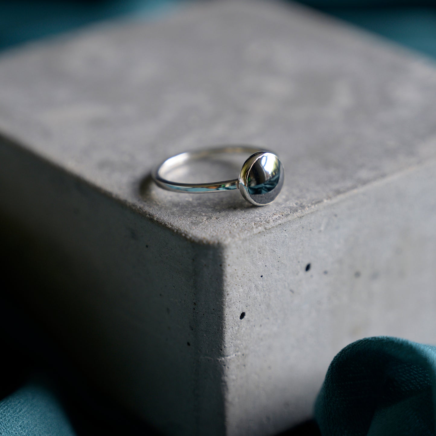 Silver Hematite Cabochon Ring, size N