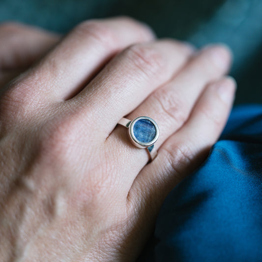 Mura Kyanite Ring