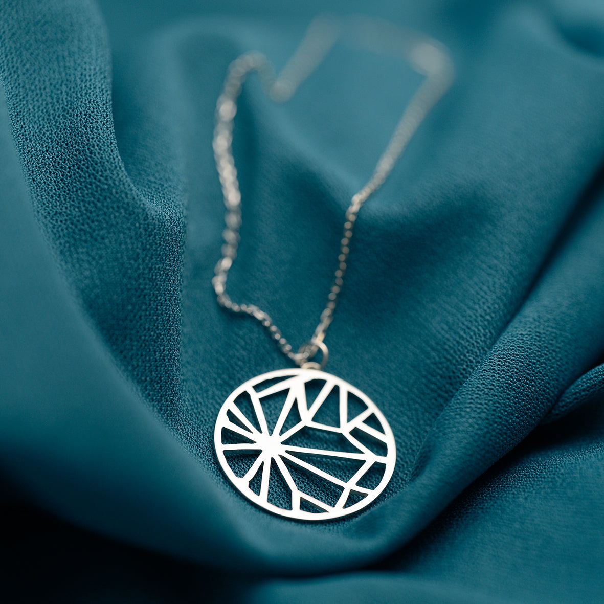 Mura Medium Pendant