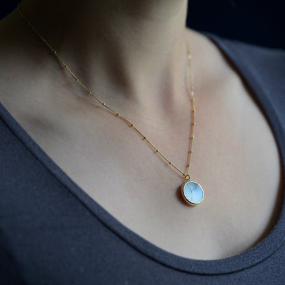 9ct Yellow Gold Opal Coin Pendant