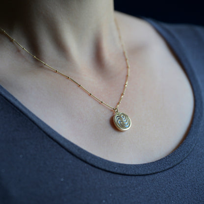 9ct Yellow Gold Opal Coin Pendant