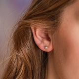Kando small stud earrings