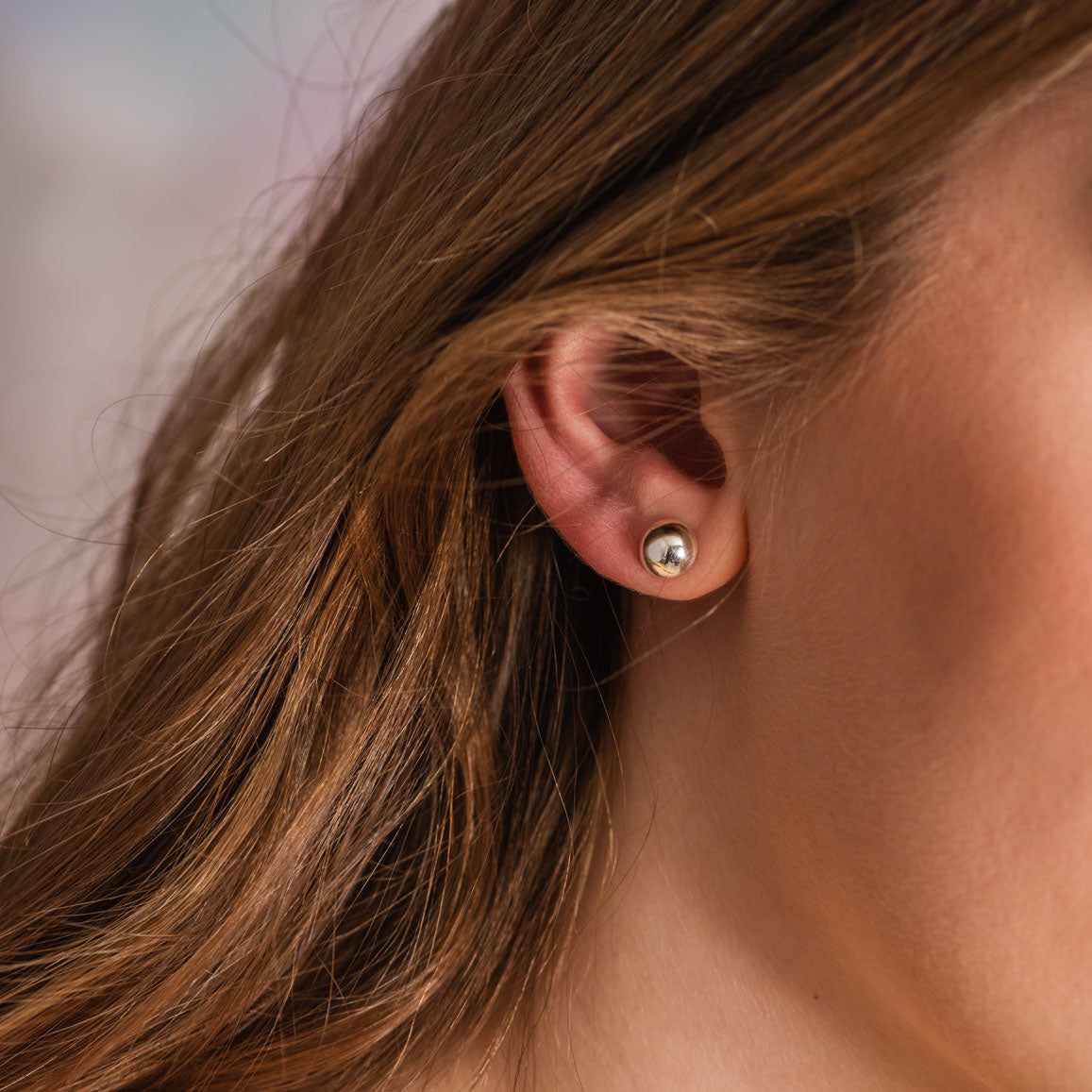 Kando Medium Stud Earrings